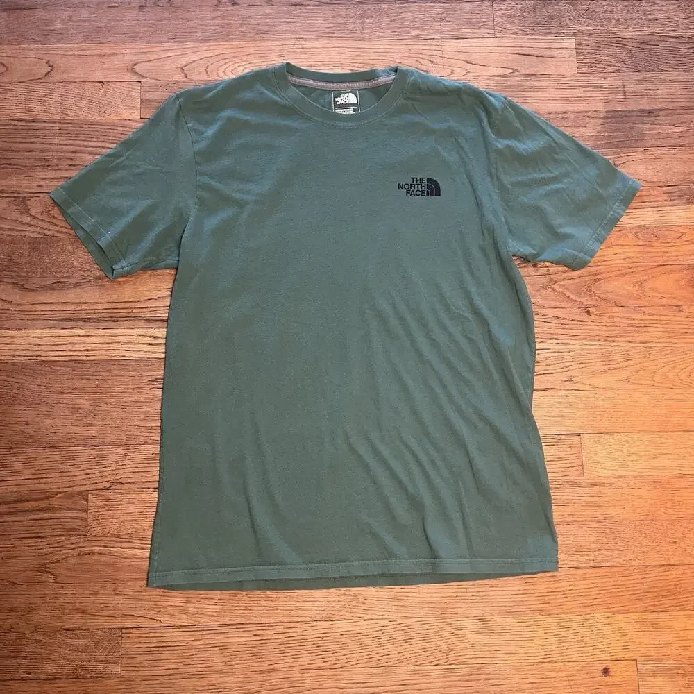 The North Face Shirt Standard Fit Cotton T-Shirt Lot Mens 2 Large Short Sleeve
